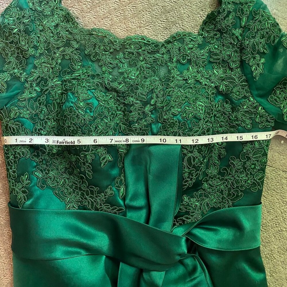Custom Gown - Picture 9 of 10